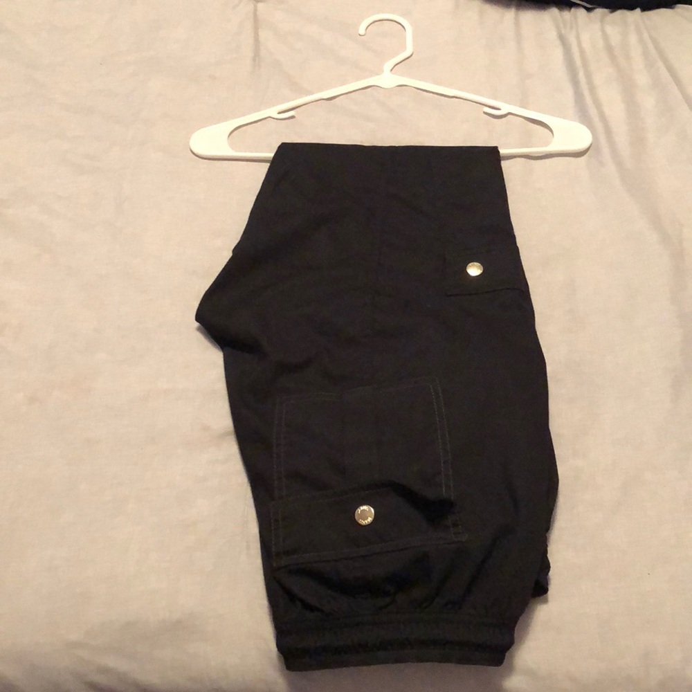 Medium Jaanuu scrub pants